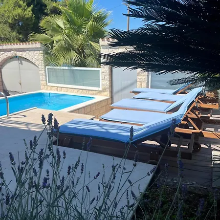 Martina - Willa Trogir