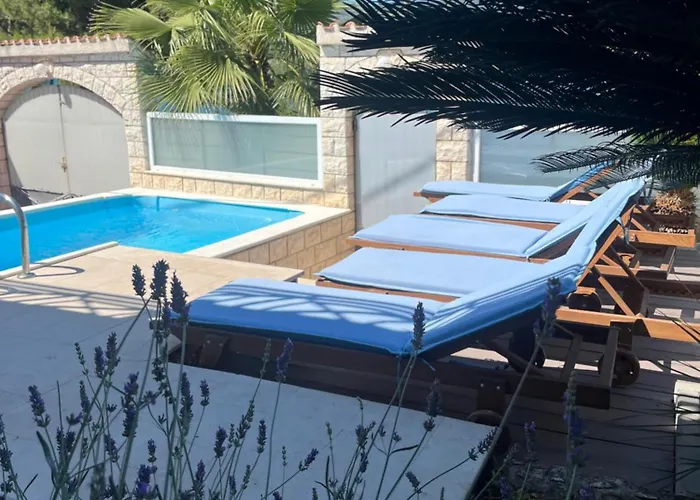 Martina - Villa Trogir