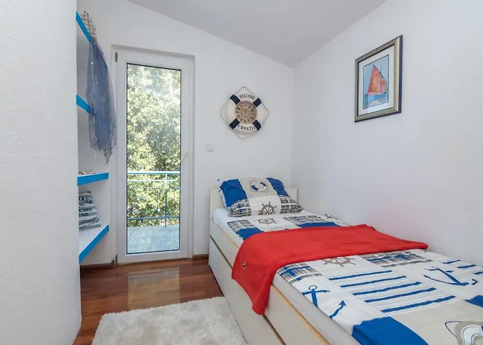Villa Martina - *